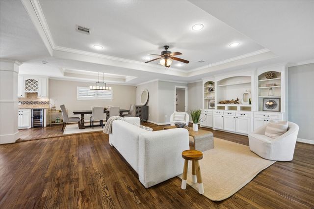 4843 Knickerbocker Street, Houston, TX 77035