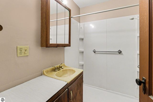 412 N Brownson Avenue, Kingsley, MI 49649