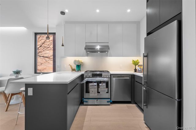 108-15 72nd Avenue 3B, Forest Hills, NY 11375