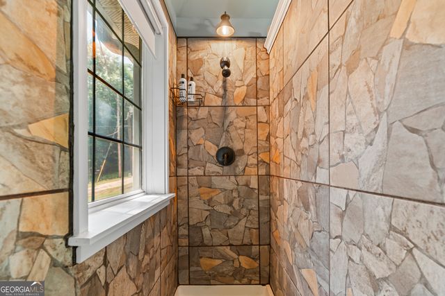 546 Old Beacon Light Road, Hartwell, GA 30643