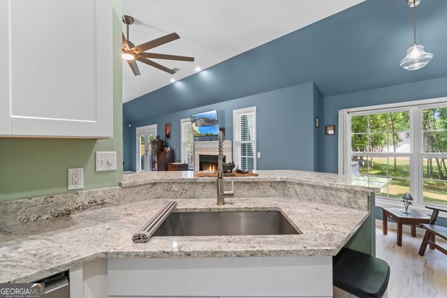 546 Old Beacon Light Road, Hartwell, GA 30643
