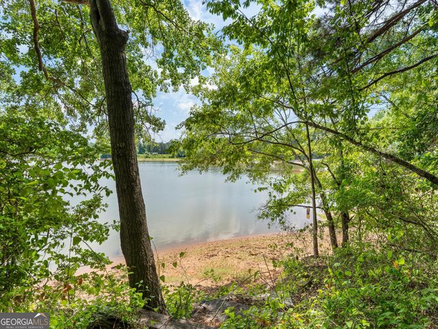 546 Old Beacon Light Road, Hartwell, GA 30643