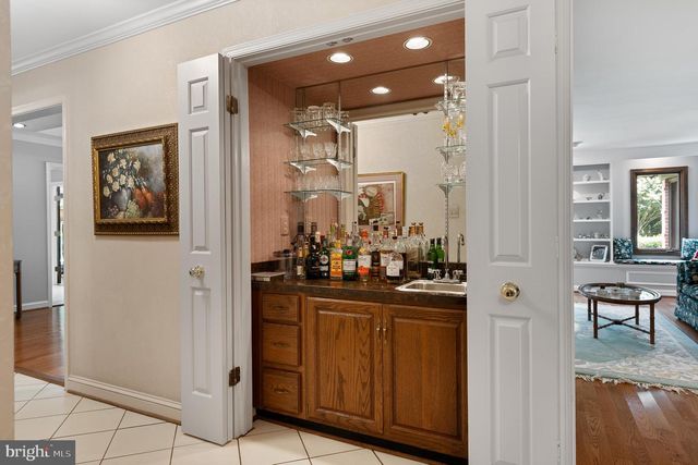 11301 CROSSING GLEN CT, Potomac, MD 20854