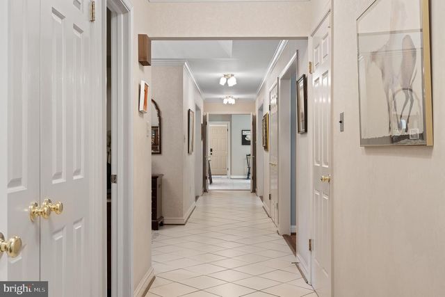 11301 CROSSING GLEN CT, Potomac, MD 20854