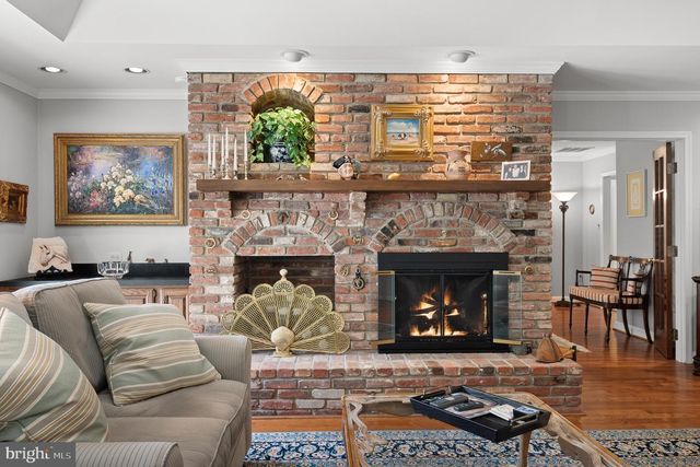 11301 CROSSING GLEN CT, Potomac, MD 20854