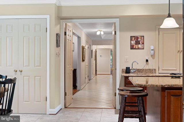 11301 CROSSING GLEN CT, Potomac, MD 20854