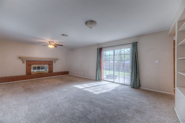 5773 E 26th Place, Tulsa, OK 74114