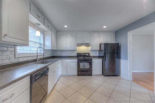 5773 E 26th Place, Tulsa, OK 74114