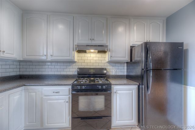 5773 E 26th Place, Tulsa, OK 74114