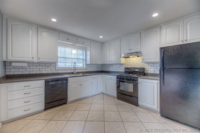 5773 E 26th Place, Tulsa, OK 74114