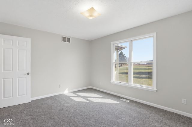 4330 S 100 E, Lebanon, IN 46052