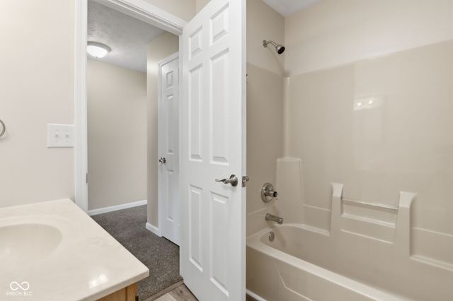 4330 S 100 E, Lebanon, IN 46052