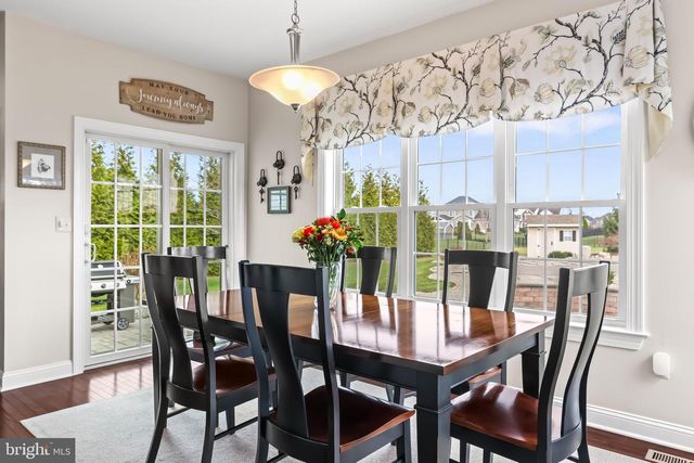 6800 GWENMAWR RD, Bethlehem, PA 18017