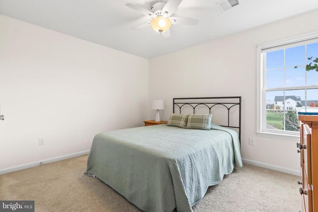 6800 GWENMAWR RD, Bethlehem, PA 18017