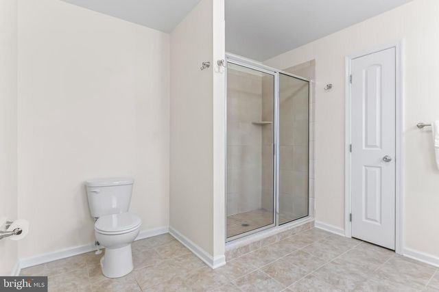 6800 GWENMAWR RD, Bethlehem, PA 18017