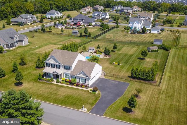 6800 GWENMAWR RD, Bethlehem, PA 18017