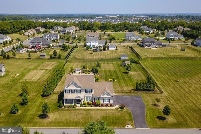 6800 GWENMAWR RD, Bethlehem, PA 18017