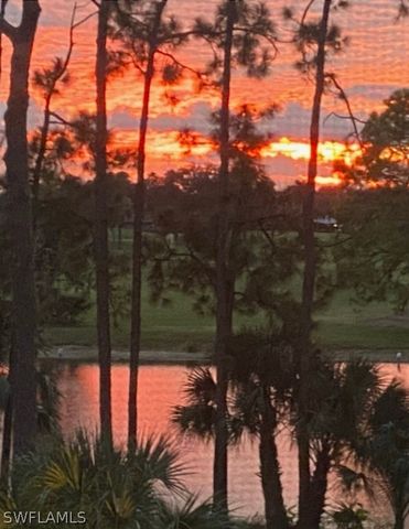 265 DEERWOOD CIR 15-12, Naples, FL 34113