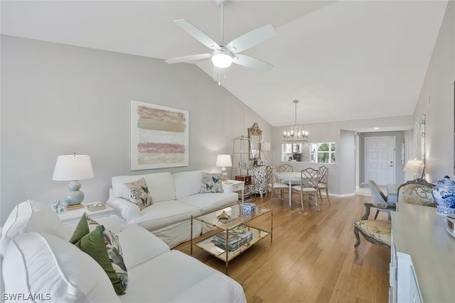 265 DEERWOOD CIR 15-12, Naples, FL 34113