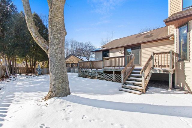 2445 INGOLD COURT, Green Bay, WI 54301