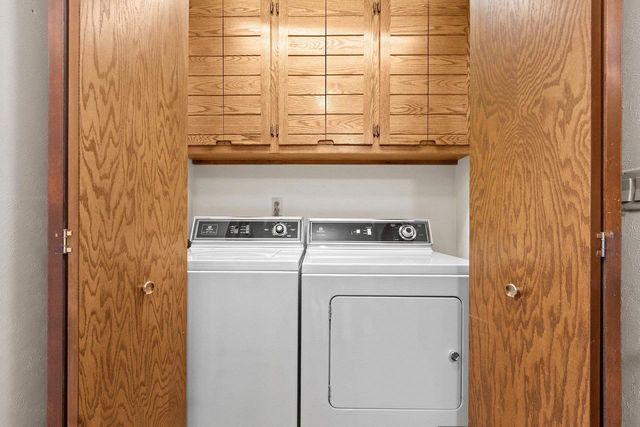 2445 INGOLD COURT, Green Bay, WI 54301