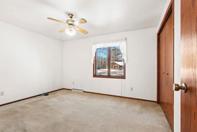 2445 INGOLD COURT, Green Bay, WI 54301