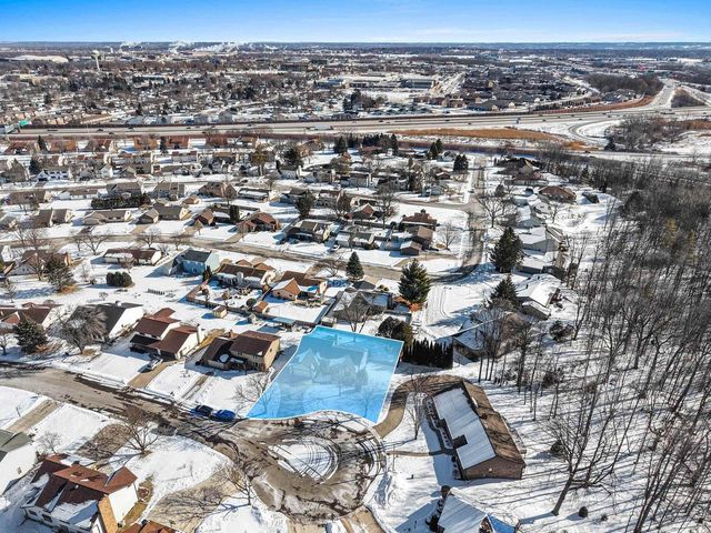 2445 INGOLD COURT, Green Bay, WI 54301