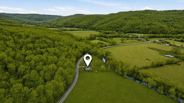 7610 SR 50, Pelham, TN 37366