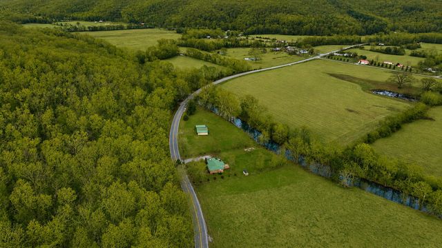 7610 SR 50, Pelham, TN 37366