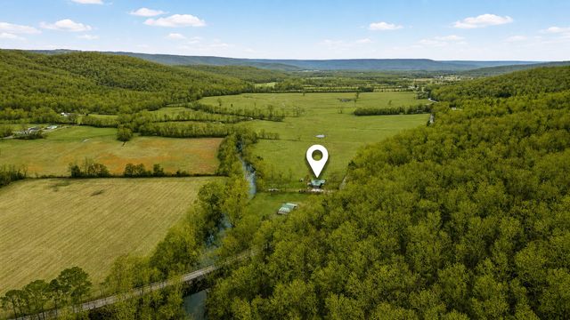 7610 SR 50, Pelham, TN 37366