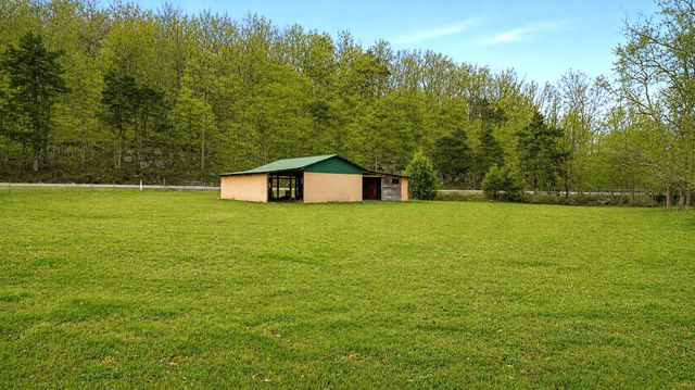 7610 SR 50, Pelham, TN 37366
