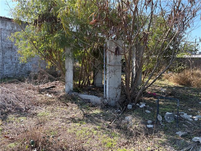 319 Waco St, Corpus Christi, TX 78401