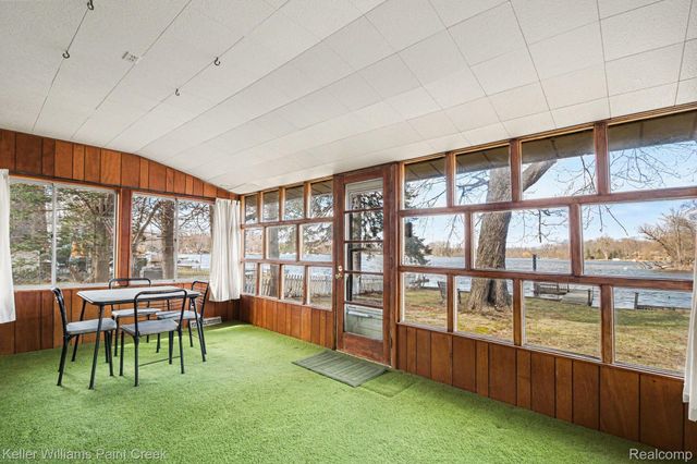 1812 Luneta Court, Commerce Charter Township, MI 48382