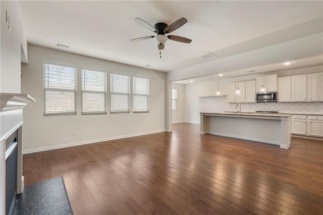 578 Victoria Heights Drive, Dallas, GA 30132