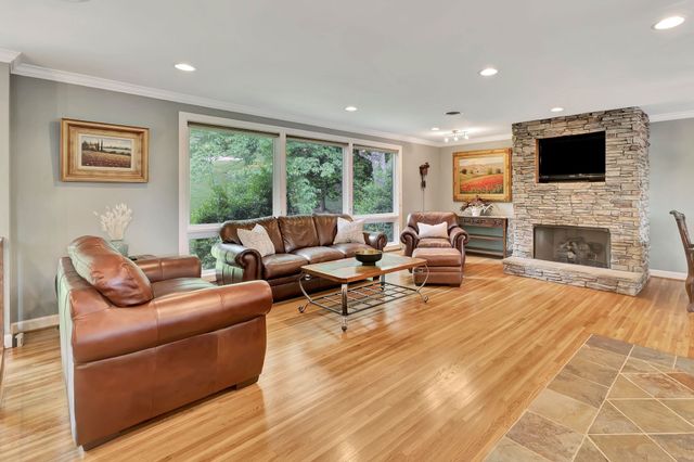 1204 Brentwood Ln, Brentwood, TN 37027