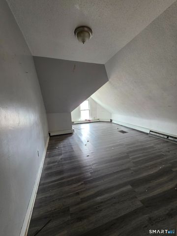 69 Babcock Street, Hartford, CT 06106