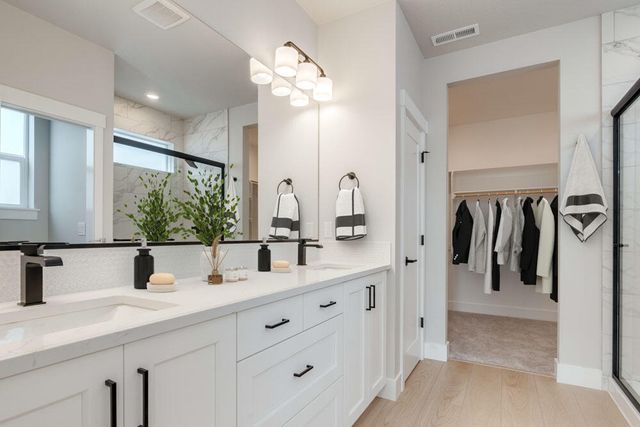 3060 NE Brownstone Place, Bend, OR 97701