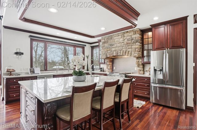 11205 Redberry Court, Hamburg Township, MI 48189