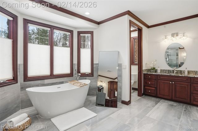 11205 Redberry Court, Hamburg Township, MI 48189