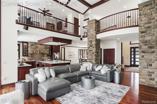 11205 Redberry Court, Hamburg Township, MI 48189