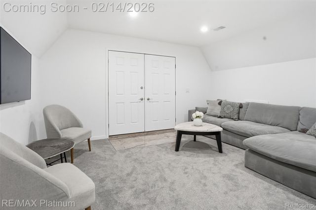 11205 Redberry Court, Hamburg Township, MI 48189