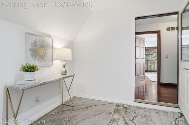 11205 Redberry Court, Hamburg Township, MI 48189