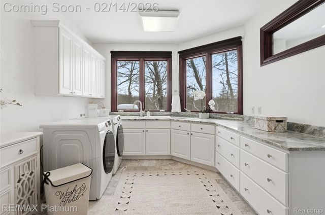 11205 Redberry Court, Hamburg Township, MI 48189