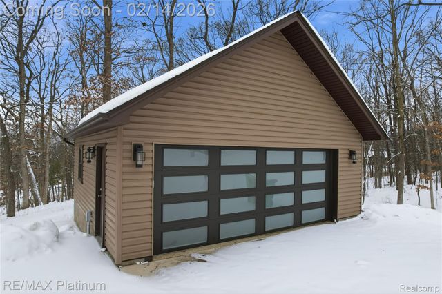 11205 Redberry Court, Hamburg Township, MI 48189