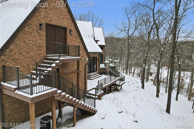 11205 Redberry Court, Hamburg Township, MI 48189