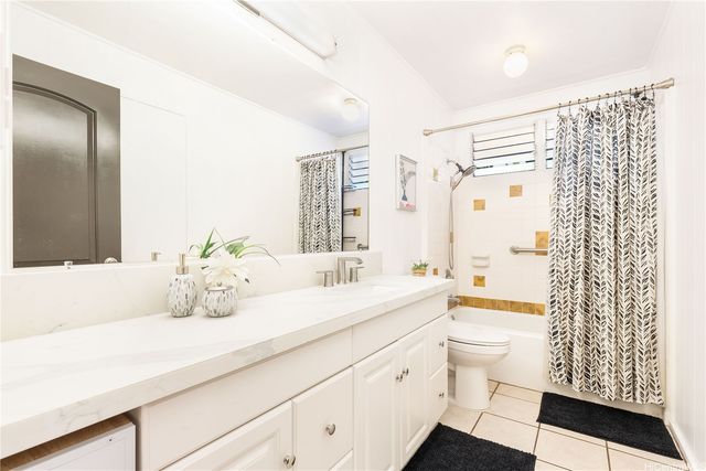98-042 Puaalii Way, Aiea, HI 96701