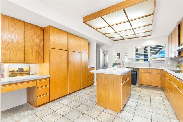 98-042 Puaalii Way, Aiea, HI 96701