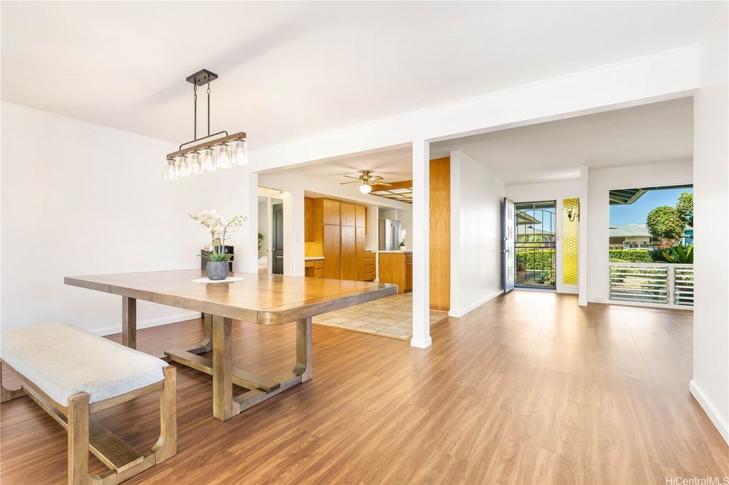 98-042 Puaalii Way, Aiea, HI 96701