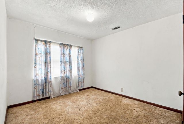 5805 Bretshire Drive, Houston, TX 77016