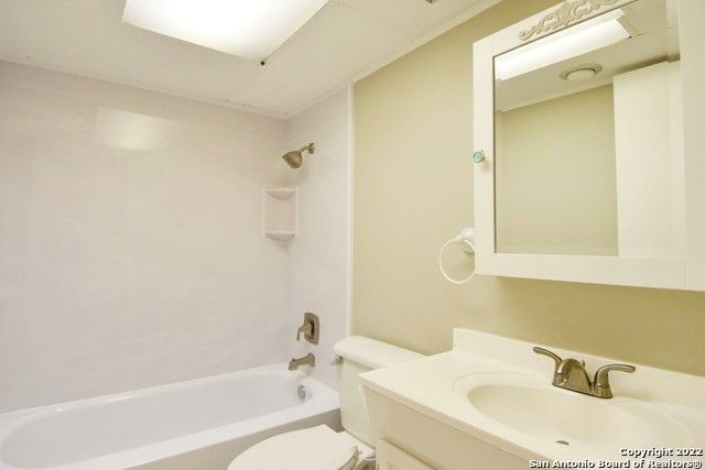 7039 San Pedro Ave Apt 612, San Antonio, TX 78216